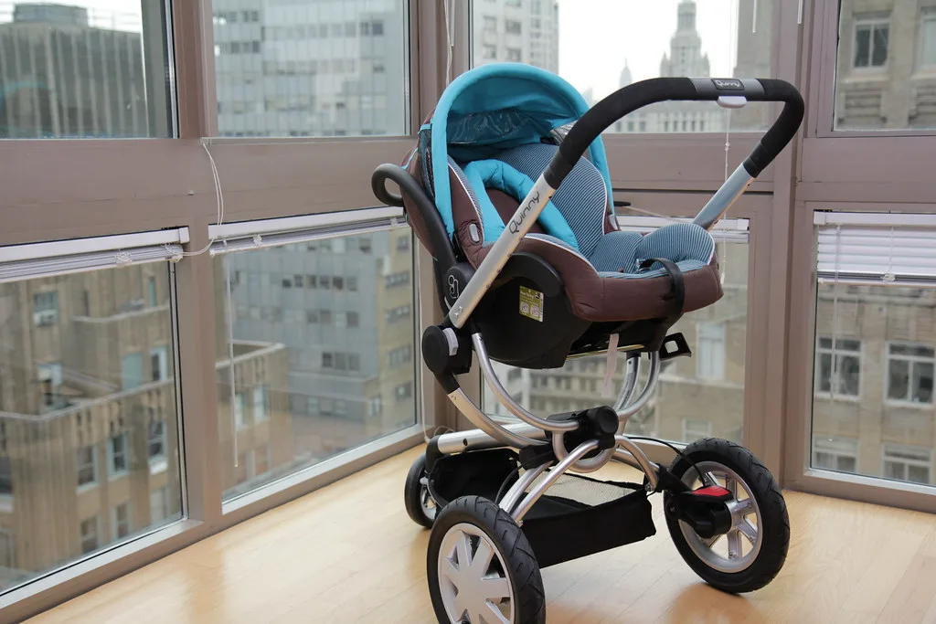 Cosy bébé : jusqu’à quel âge, quel poids et quelle taille ?